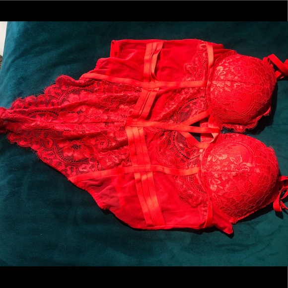 La Senza red lingerie bodysuit size medium 36B - Picture 1 of 3